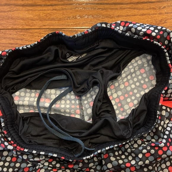 UA size large shorts - Picture 4 of 4